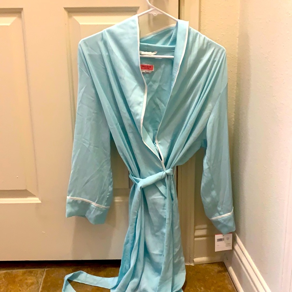 Brand new silk robe, never worn for sale!